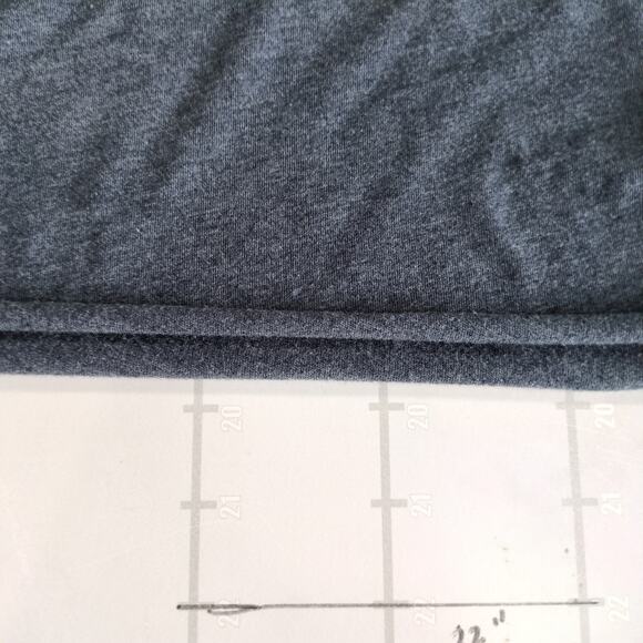 Volcom Crop Top Shirt Womens M Gray Cropped Retro Y2K Skater - Picture 7 of 7